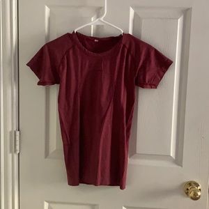 Lulu shirt maroon color